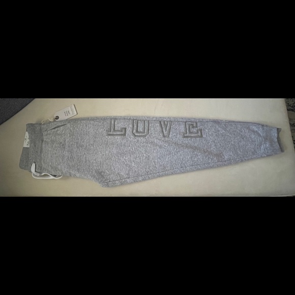 Love to Lounge comfy jogger size large. - Picture 5 of 8